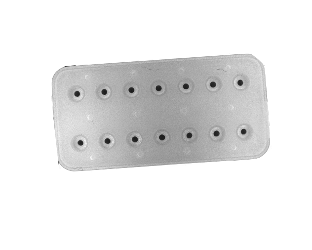 塑膠件篩選機(jī)篩選方型塑膠缺陷方案