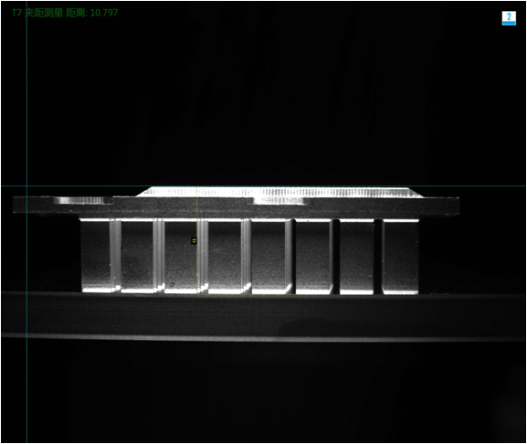 散熱片視覺檢測方案 視覺CCD檢測自動化設(shè)備檢測散熱片外觀方案