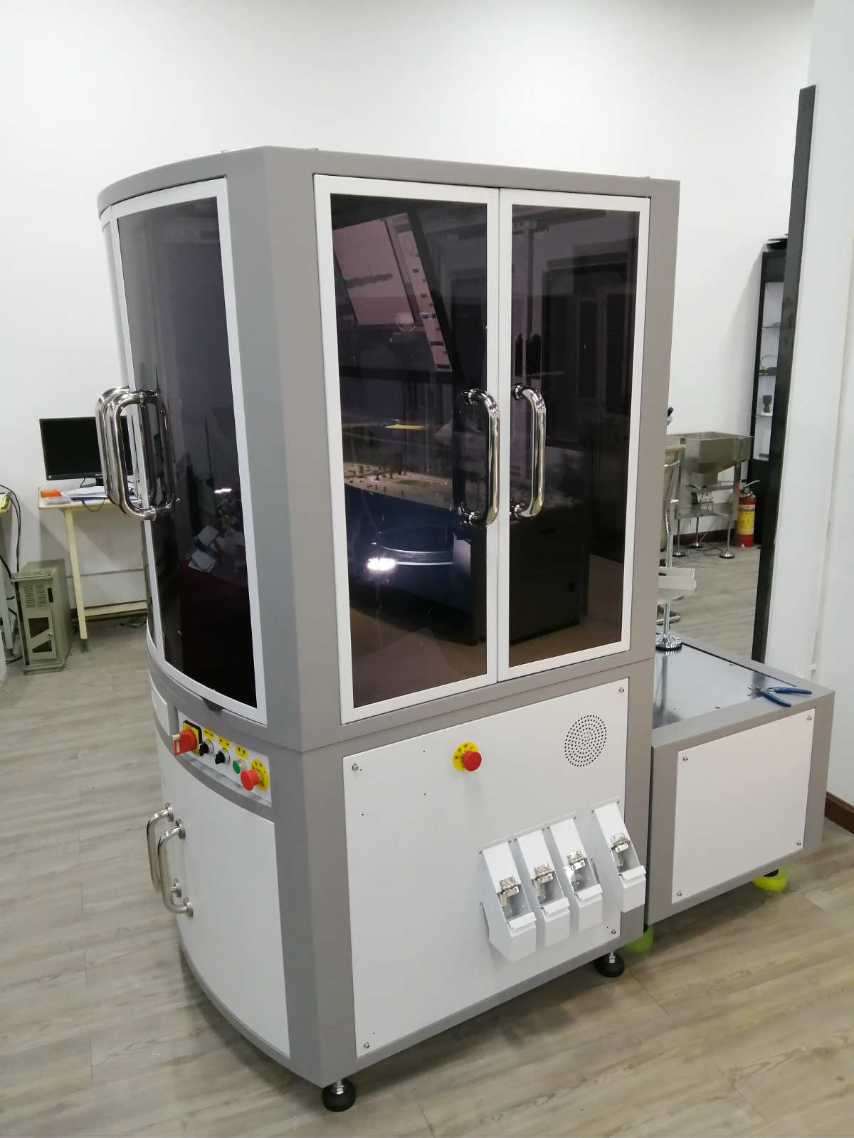 螺栓光學(xué)篩選機(jī)缺損自動(dòng)篩選機(jī)